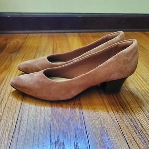Clarks Teresa Step heels shoes dark tan suede size 8 womens